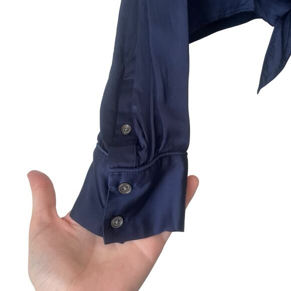 Aritzia Wilfred Satin Cropped Blouse Tie Front in Navy Blue Size Small - Picture 4 of 8